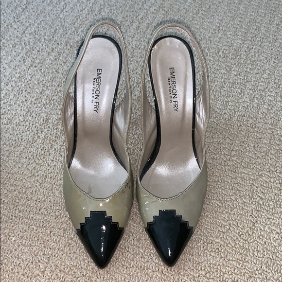 Cap Toe Slingback Emerson Fry Pumps w dust bag - Picture 2 of 7